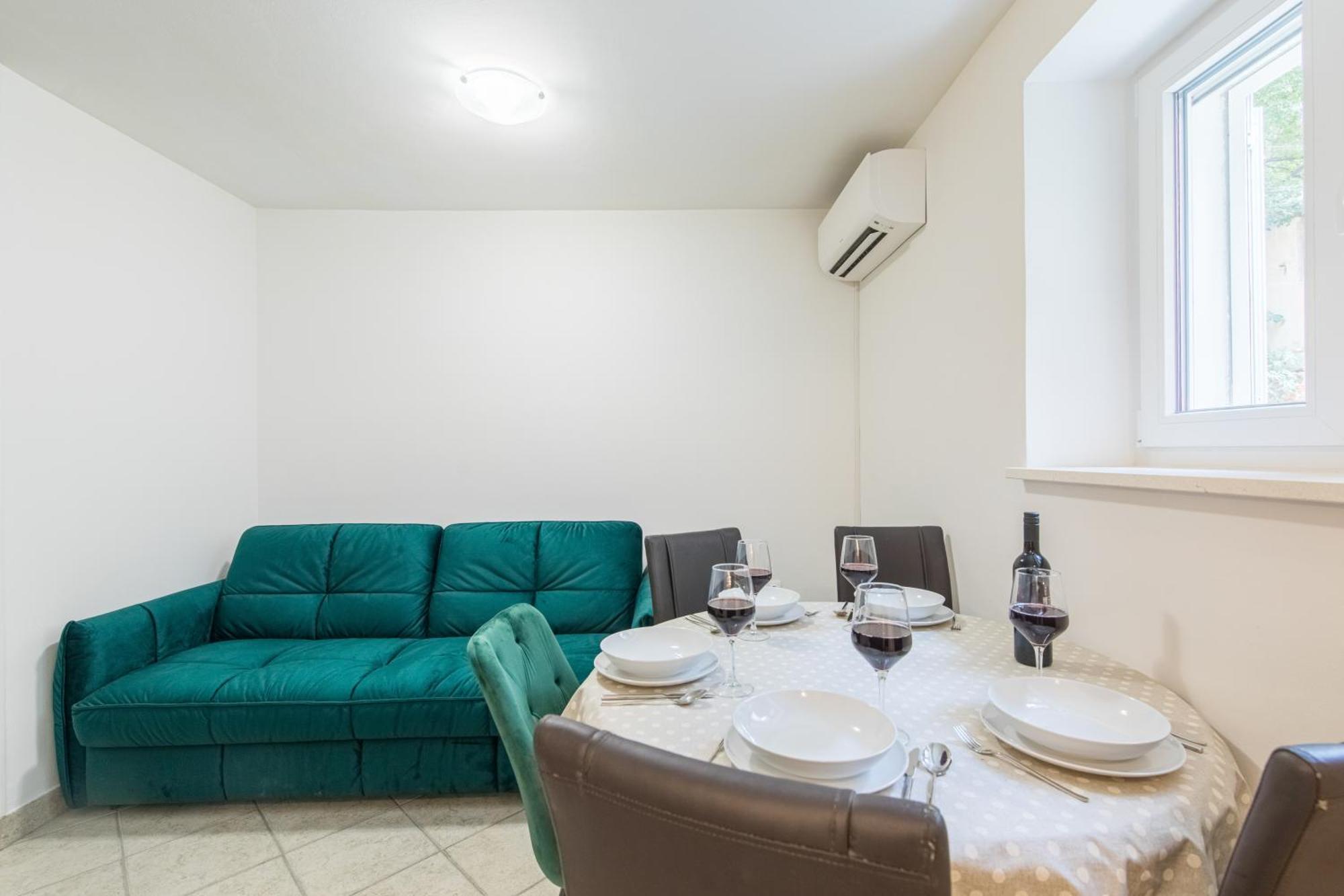 No.3 Apartment