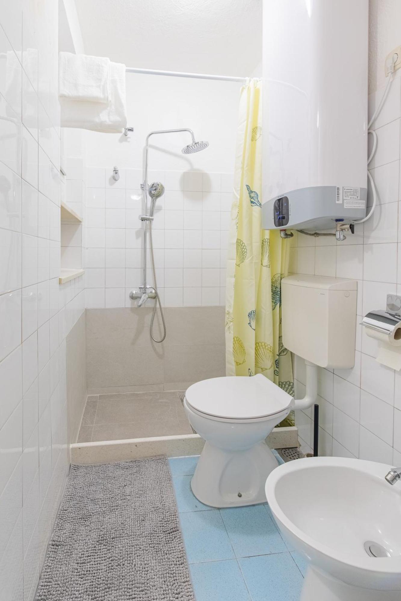 Apartment No.3 *